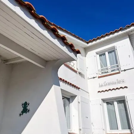 La Grenouillere - A 3 Min Holiday home *
