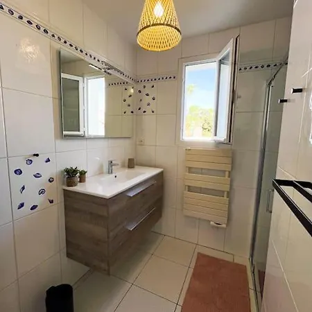 La Grenouillere - A 3 Min Holiday home *