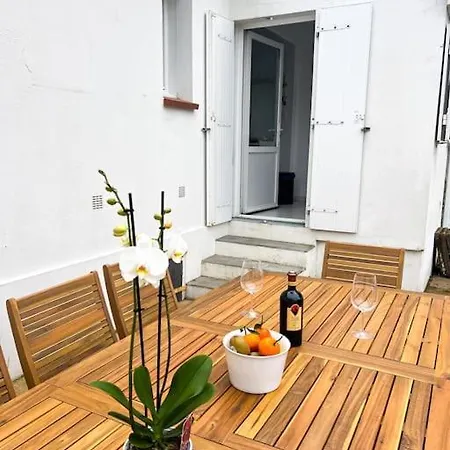 La Grenouillere - A 3 Min Holiday home *